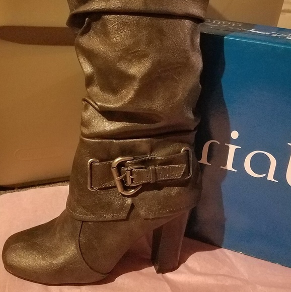 🌼Rialto gray high boots, like new - Picture 3 of 7